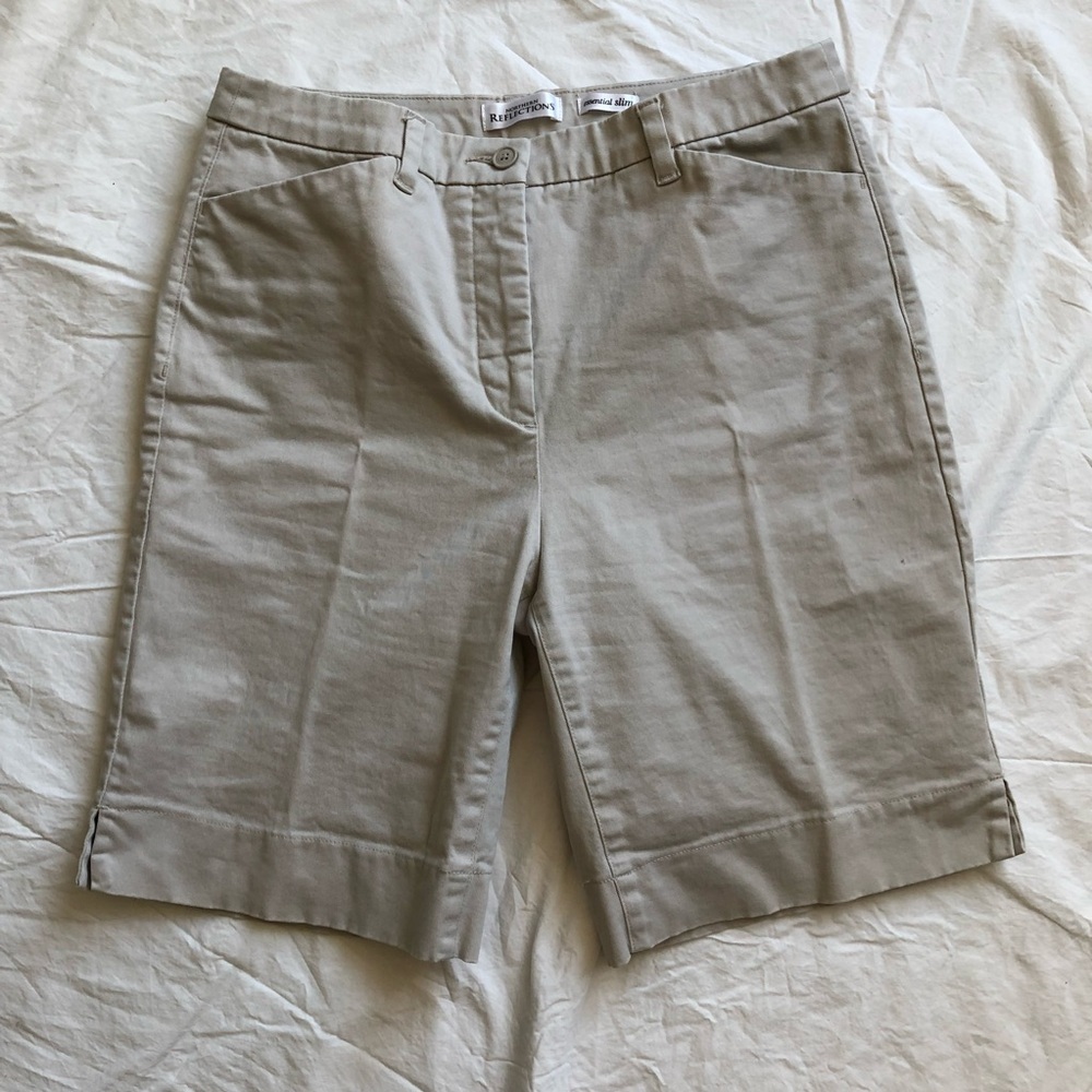 Northern Reflections Beige Khaki Essential Slim Bermuda Shorts Size 4‎